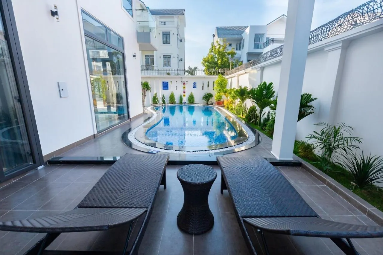 Palm Villa 29 - Villa Luxury 8Bedroom & Pool Near The Sea Vung Tau Vietnam