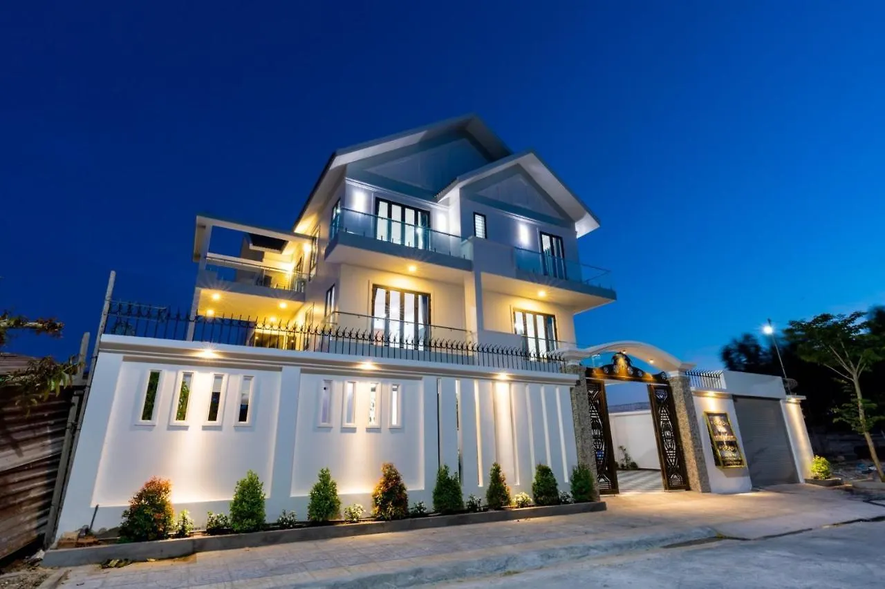 Palm Villa 29 - Villa Luxury 8Bedroom & Pool Near The Sea Vung Tau