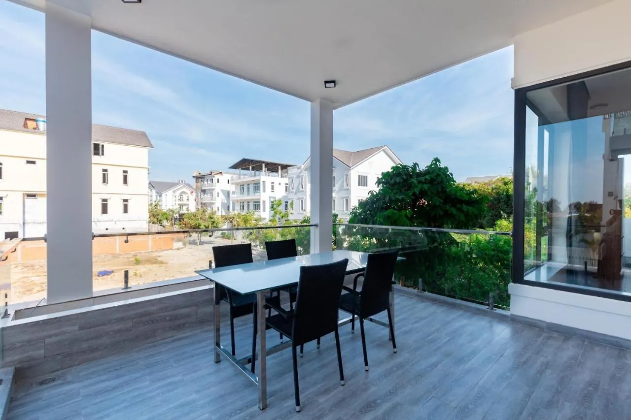 Palm Villa 29 - Villa Luxury 8Bedroom & Pool Near The Sea Vung Tau Vietnam
