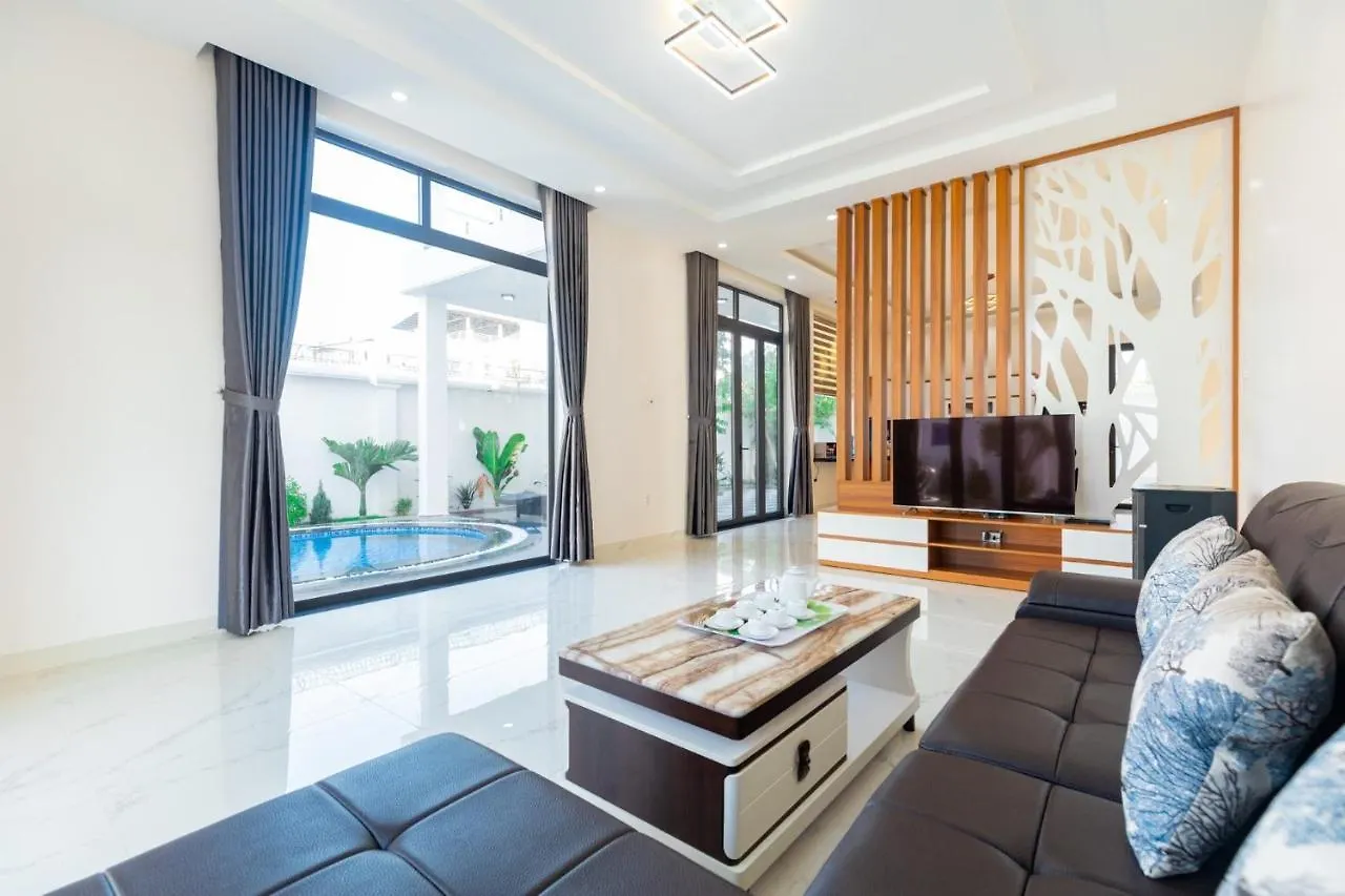 Palm Villa 29 - Villa Luxury 8Bedroom & Pool Near The Sea Vung Tau